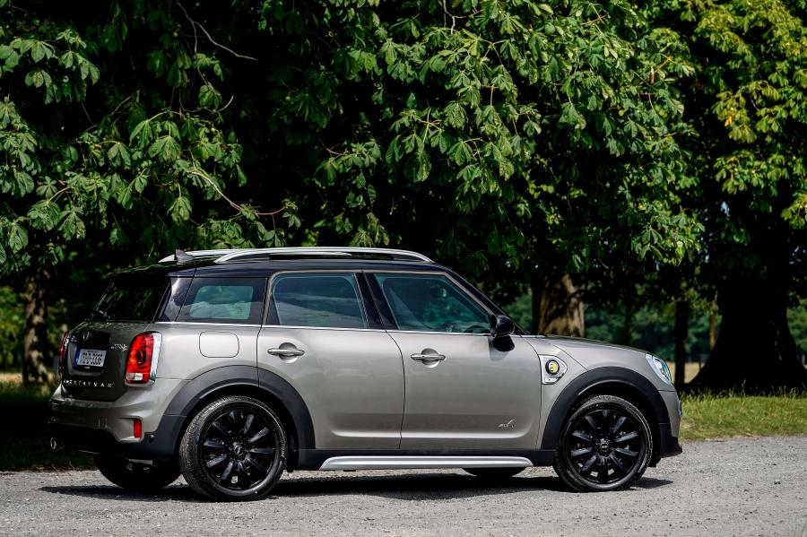  Mini Cooper S E Countryman ALL4 (F60) 2017 года  (UK) (фото 22 из 28)